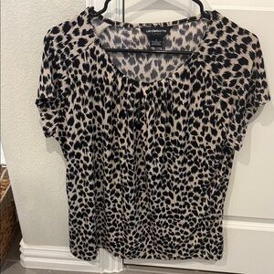 Liz Claiborne Black and Tan Animal Print Short Sleeve Top